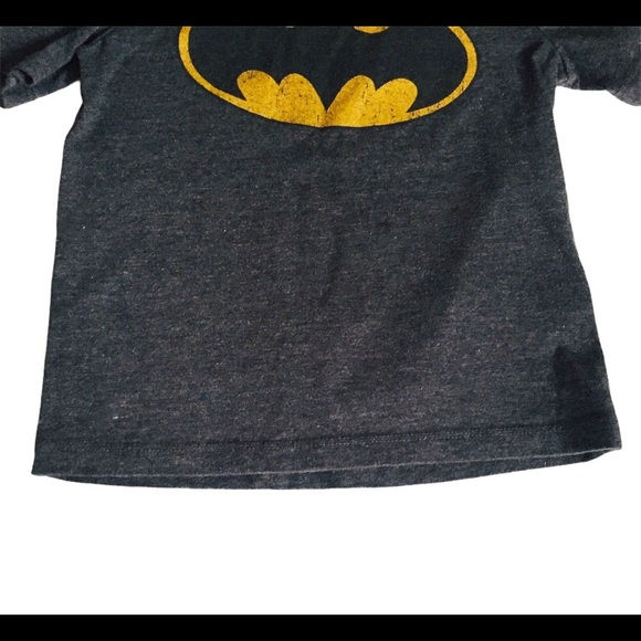 OLD NAVY BATMAN DC Comics Bat Signal Logo Tee/Top With Cap Sleeves Grey Boys 2T - Picture 8 of 14